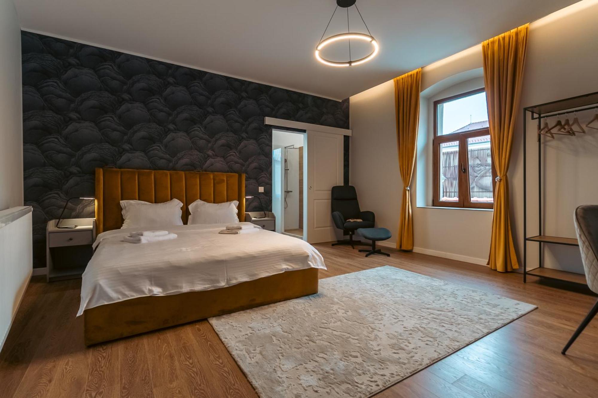 Epic Boutique Hotel Sibiu Bagian luar foto