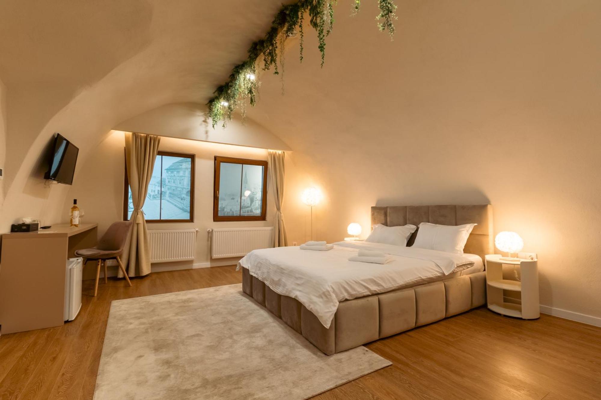 Epic Boutique Hotel Sibiu Bagian luar foto